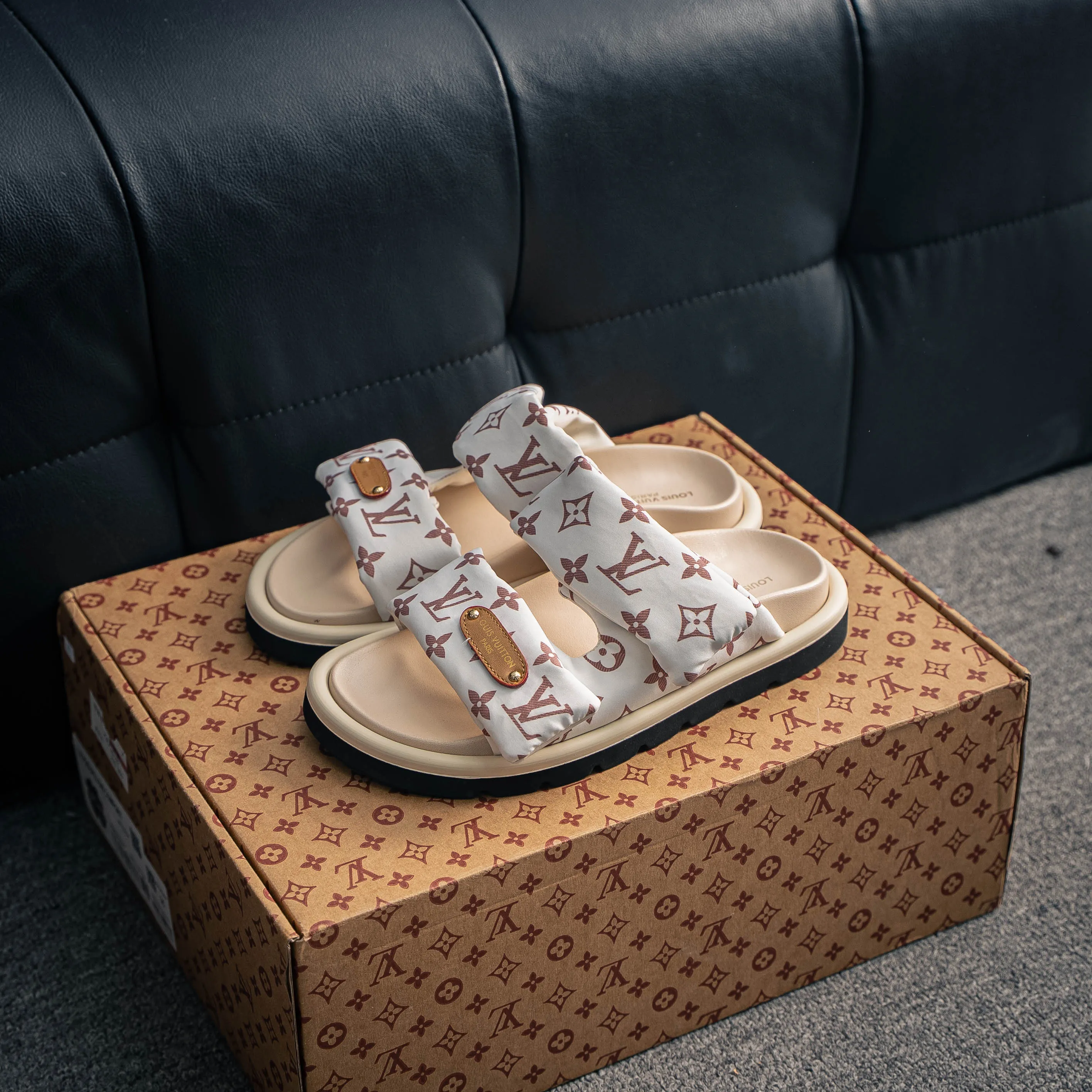 # LOUIS VUITTON ｜ 2026ss /Takashi Murakami x LOUIS VUITTON Sandals 。